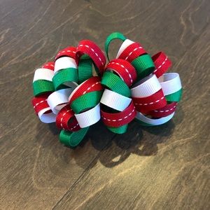 Girls Christmas colors bow